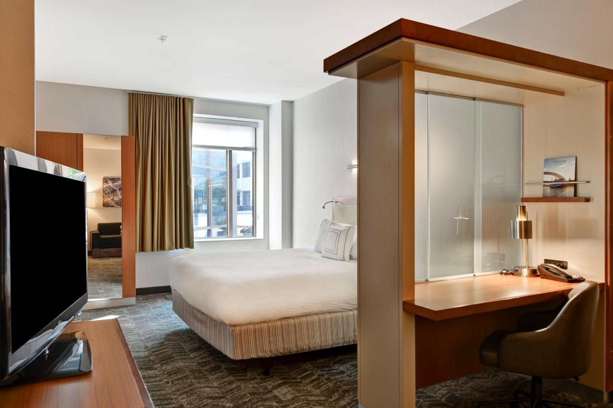 Springhill Suites By Marriott Cincinnati Midtown Exterior photo